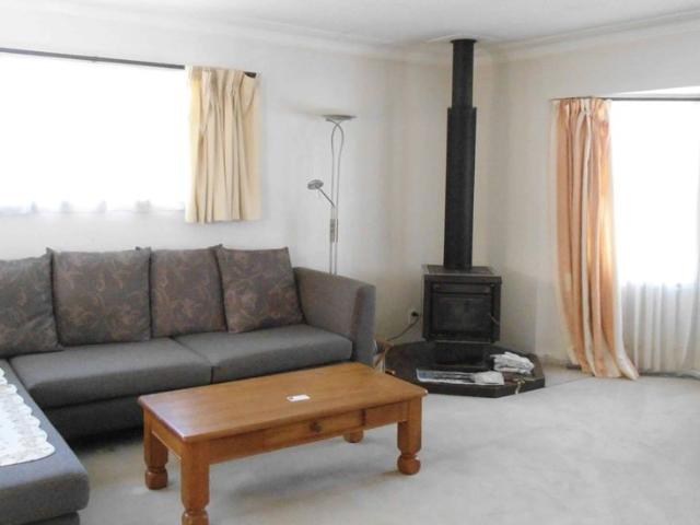 3 BEDROOM IN SUNNYHILLS