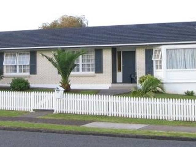 3 BEDROOM IN SUNNYHILLS