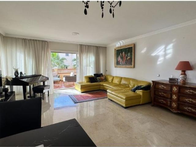 3 bedroom luxury Apartment for rent in Estepona, Andalusia