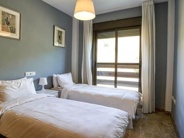 3 bedroom luxury Flat for rent in Estepona, Spain