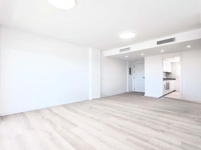 3 bedroom luxury Flat for rent in Marbella, Spain