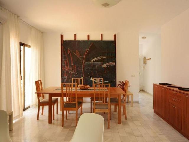 3 bedroom luxury Flat for rent in Nueva Andalucia, Spain