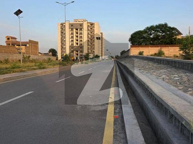 3 Bedroom Luxury Flat in Askari 6 Phase 3 Prime Location