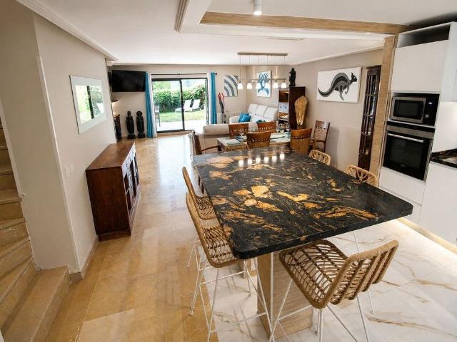 3 bedroom luxury House for rent in The Golden Mile, Marbella, Andalusia