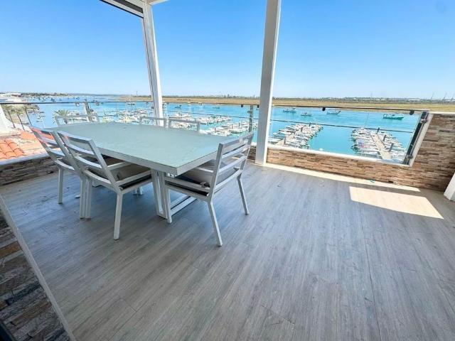 3 bedroom luxury penthouse for rent in Punta Umbría, Andalusia