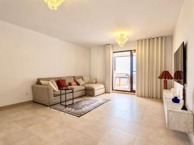 3 bedroom luxury Semidetached House for rent in Marbella, Andalusia