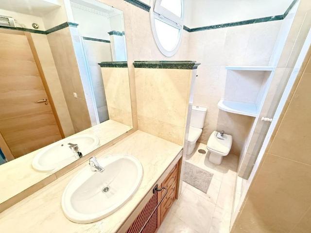 3 bedroom luxury Semidetached House for rent in Marbella Del Este, Andalusia