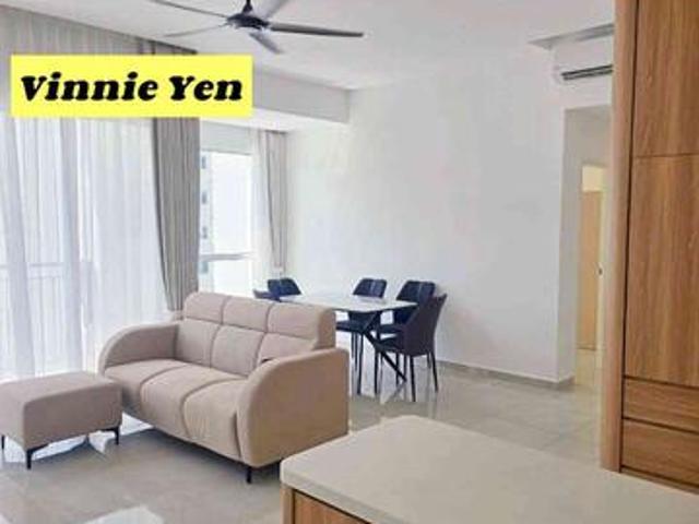 3 Bedroom Lucerne 1100sf Fully Furnished 2parking Nr Airport