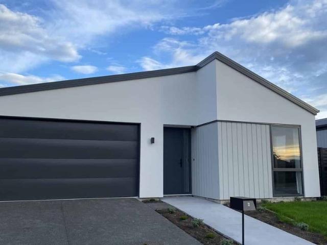3 Bedroom modern home in Riccarton Park