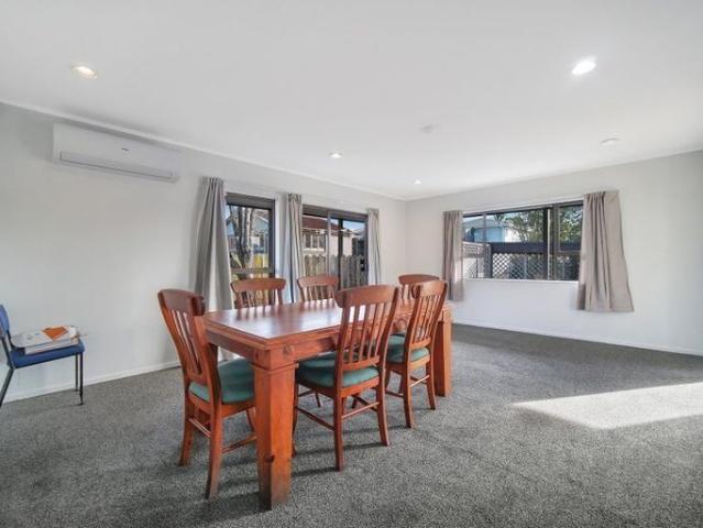 3 Bedroom Modernised Family Home