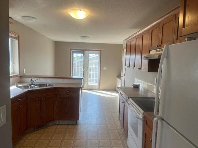 3 Bedroom Main Floor With A Detached Garage Available Now! 3 Bedroom Apartment for Rent at 7572 59 Ave, Red Deer, AB T4P 3Y8 Glendale Park Estates