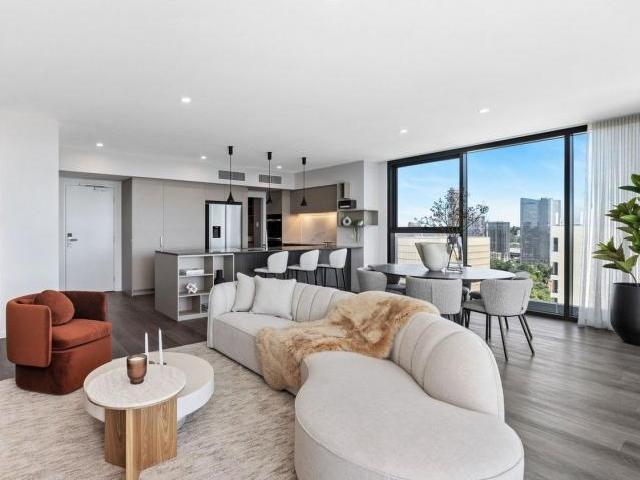 3 bedroom, SOUTH MELBOURNE VIC 3205 LS82384677