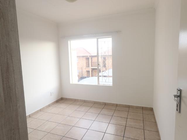 3 Bedroom Sectional Title To Let in Terenure