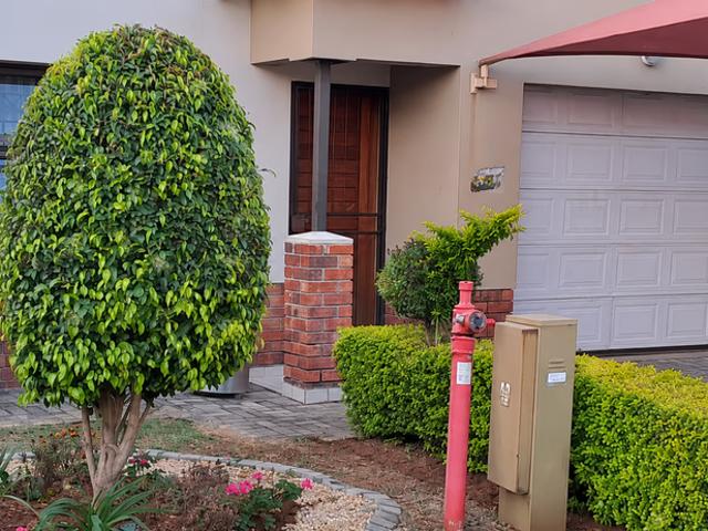 3 Bedroom Sectional Title To Let in Waterval East