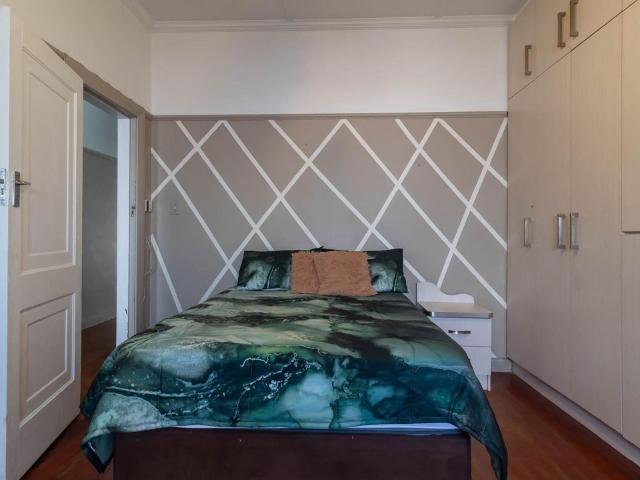 3 Bedroom semi detached for sale in Athlone, Cape Town