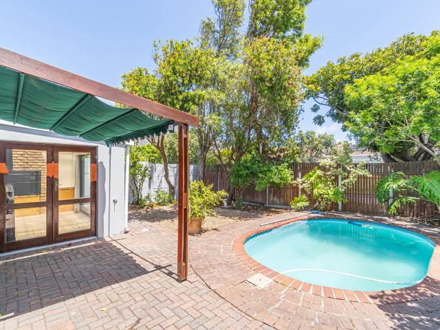 3 Bedroom semi detached sold in Kirstenhof, Cape Town