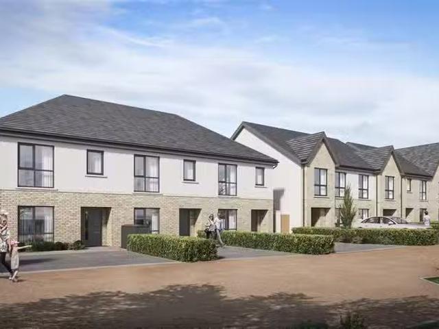 3 Bedroom Semi Detached Fountain Field, Cloughabrody, Thomasto.