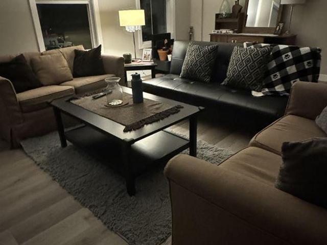 3 Bedroom Shared Living/roommate Edmonton AB 96644563