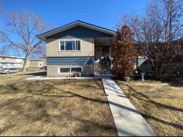 3 Bedroom Shared Living/roommate Edmonton AB 96649182