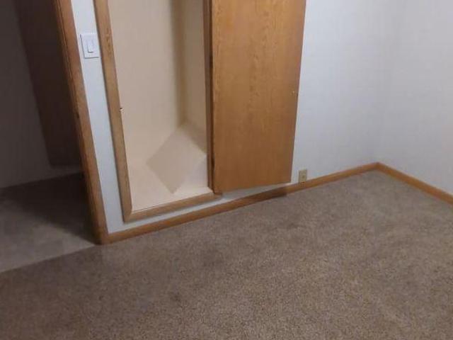 3 Bedroom Shared Living/roommate Lethbridge AB 96645098