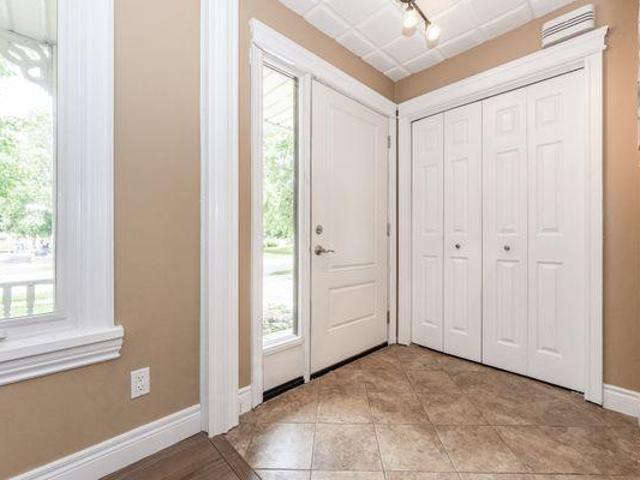 3 Bedroom Shared Living/roommate Waterloo ON 97413623