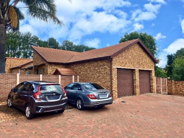3 Bedroom Simplex To Let in Allen's Nek