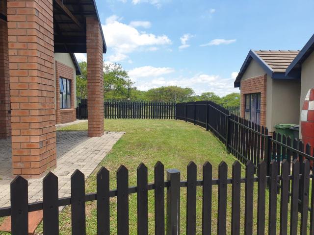 3 Bedroom Simplex For Sale in Riverside Park