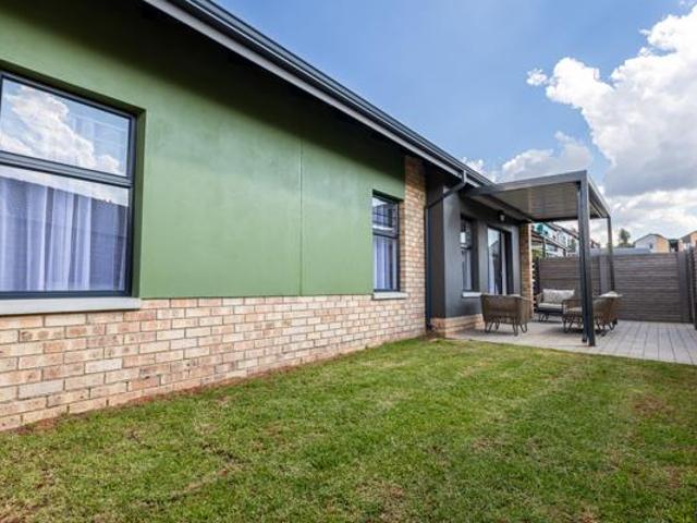3 Bedroom Simplex in Wierda Park