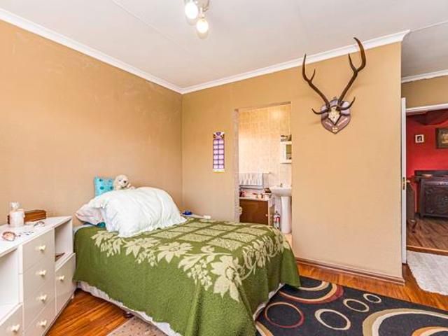 3 Bedroom Simplex in Wilgeheuwel