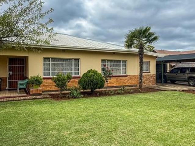 3 Bedroom Simplex in Wilkoppies