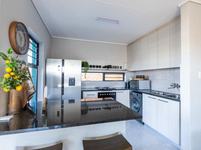 3 Bedroom Simplex in Amberfield