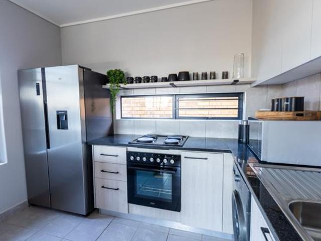 3 Bedroom Simplex in Amberfield