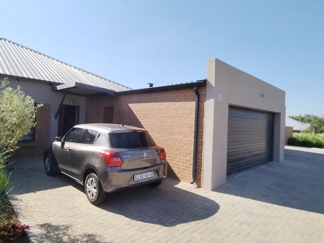 3 Bedroom Simplex in Annlin