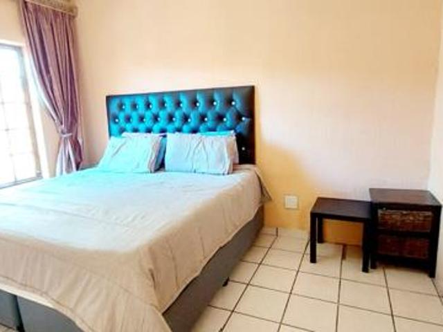 3 Bedroom Simplex in Arboretum