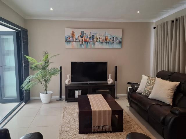 3 Bedroom Simplex in Burgundy Estate