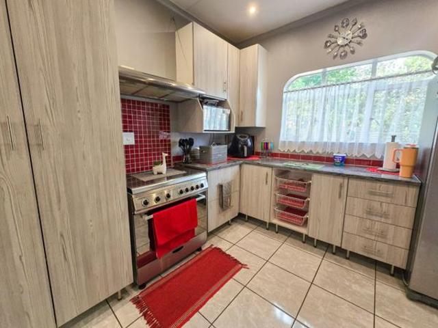 3 Bedroom Simplex in Culemborg Park