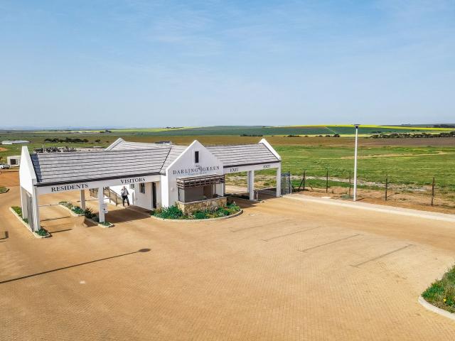 3 Bedroom Simplex in Darling