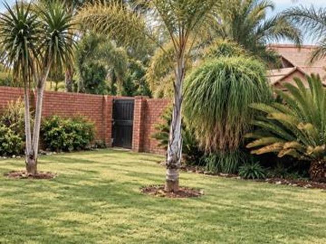 3 Bedroom Simplex in Eco Park Estate