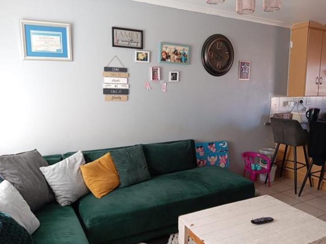 3 Bedroom Simplex in Grobler Park