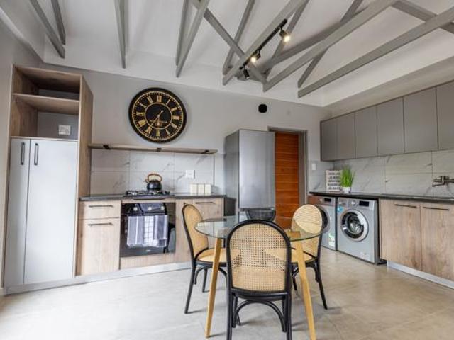 3 Bedroom Simplex in Heuweloord