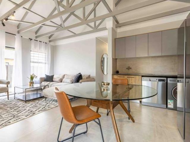 3 Bedroom Simplex in Kosmosdal
