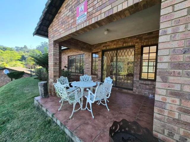 3 Bedroom Simplex in Montrose