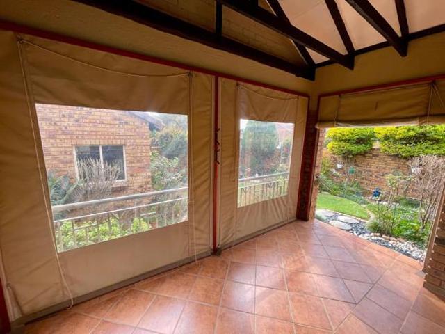 3 Bedroom Simplex in Moreleta Park