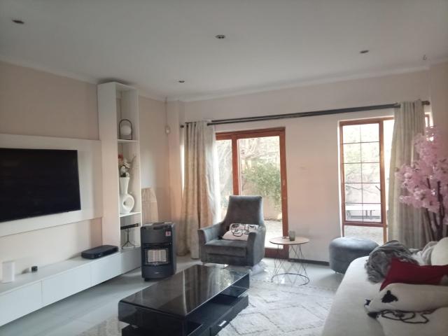 3 Bedroom Simplex in Noordwyk