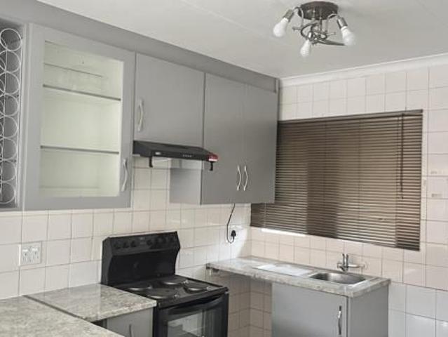 3 Bedroom Simplex in Norkem Park