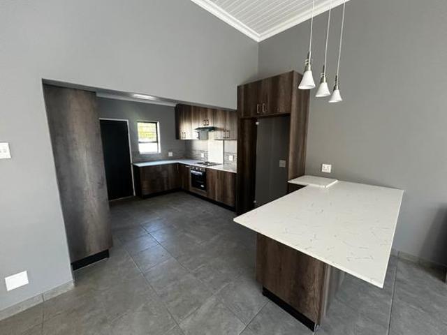 3 Bedroom Simplex in Rhodesdene