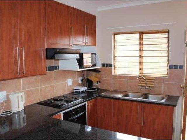 3 Bedroom Simplex in Rietvlei Ridge Country Estate