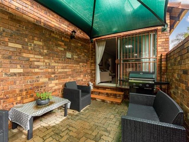 3 Bedroom Simplex in Strubens Valley