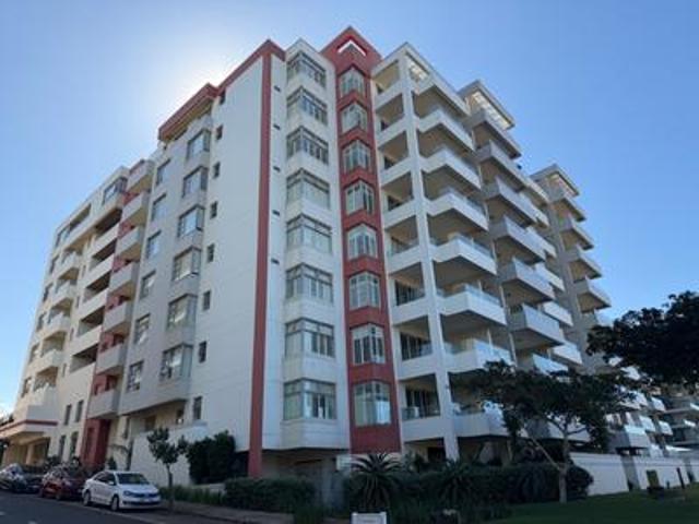 3 bedroom spacious apartment for sal.