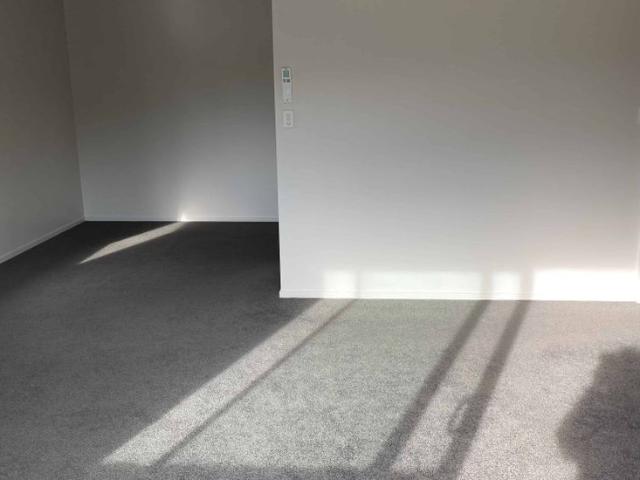 3 Bedroom spacious house in Parkvale